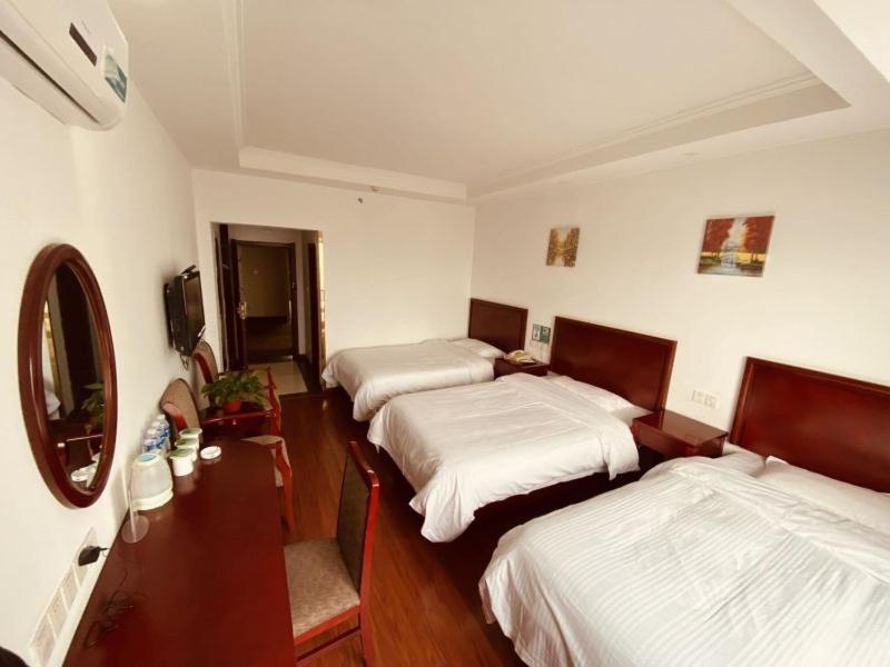Greentree Inn Huai'An Bus Station Golden Eagle Xinya Huaihai Road Business Hotel Kültér fotó