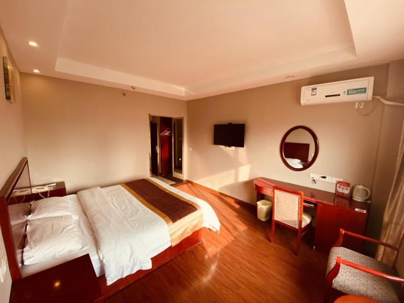 Greentree Inn Huai'An Bus Station Golden Eagle Xinya Huaihai Road Business Hotel Kültér fotó