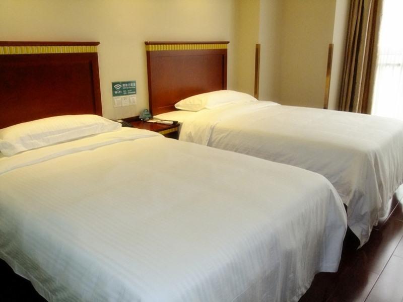 Greentree Inn Huai'An Bus Station Golden Eagle Xinya Huaihai Road Business Hotel Kültér fotó