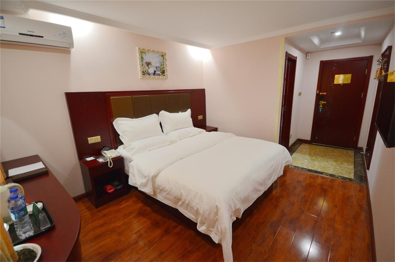 Greentree Inn Huai'An Bus Station Golden Eagle Xinya Huaihai Road Business Hotel Kültér fotó